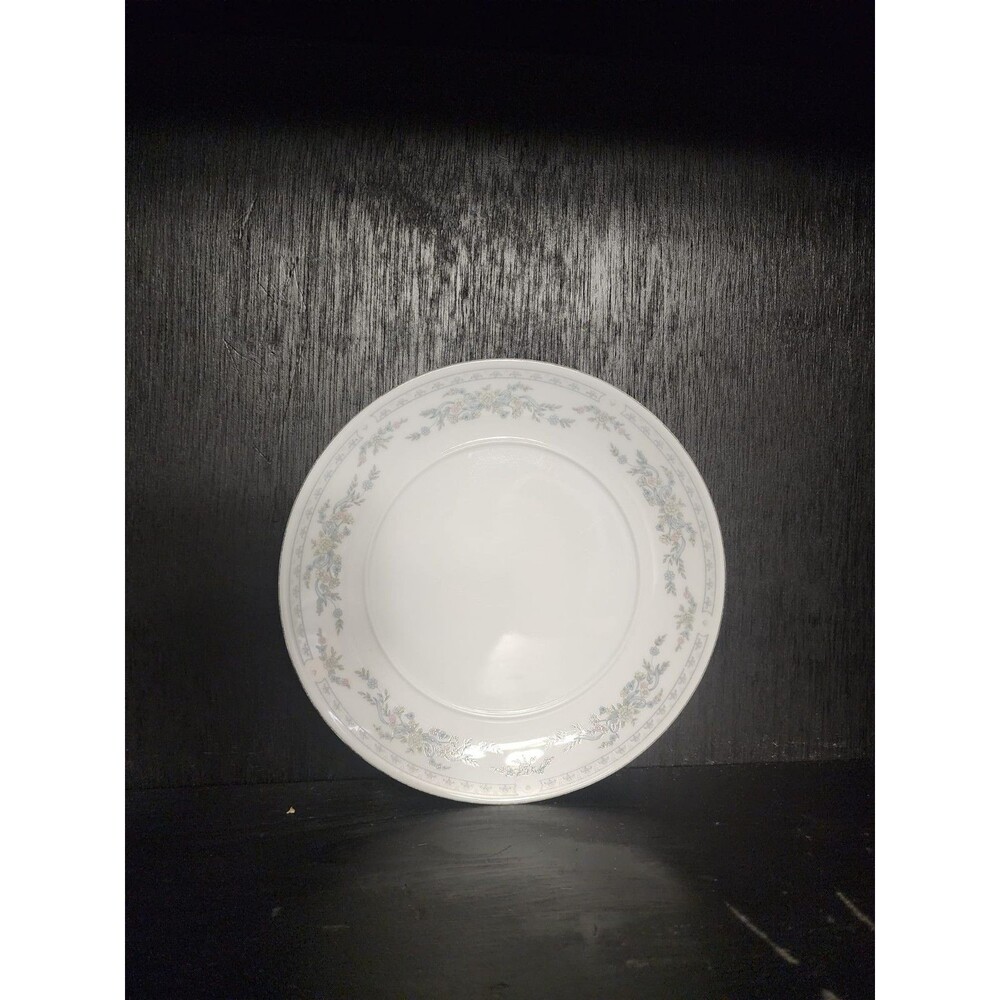 Vintage 1980s Somerset By NL Excel, Fruit, Dessert Plate. 7" Diameter.